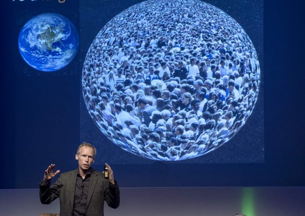 Johan Rockstrom speaking at Living Planet Lecture.© Richard Stonehouse \/ WWF-UK