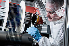 G24i utilises the latest breakthrough in material science and nanotechnology creating a new class of advanced solar cells which are the closest mankind has come to replicating nature’s photosynthesis. G24i G24i is a Cardiff based company which worked with WWF Cymru on the Green Alliance report launch