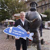 Ian Hudghton MEP at Dundee farmers market
